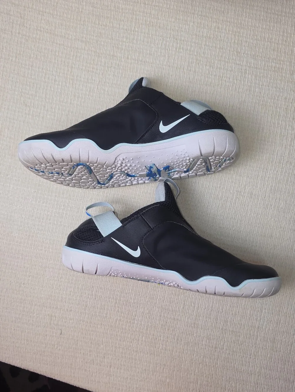 Nike Aqua Sock 360 Water Shoes Mens 6.5 Womens 8 Black Blue CT1629-001 Slip On